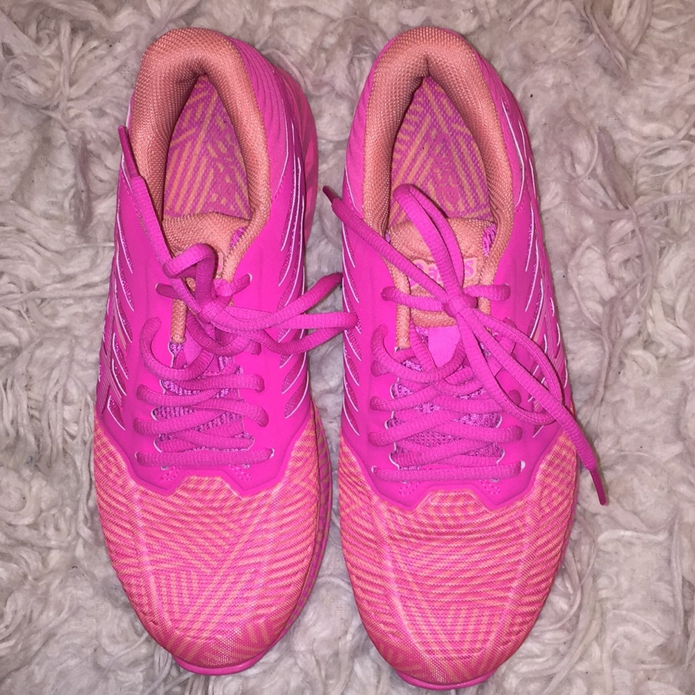 Asics Sneakers in pink and orange 6 1/2